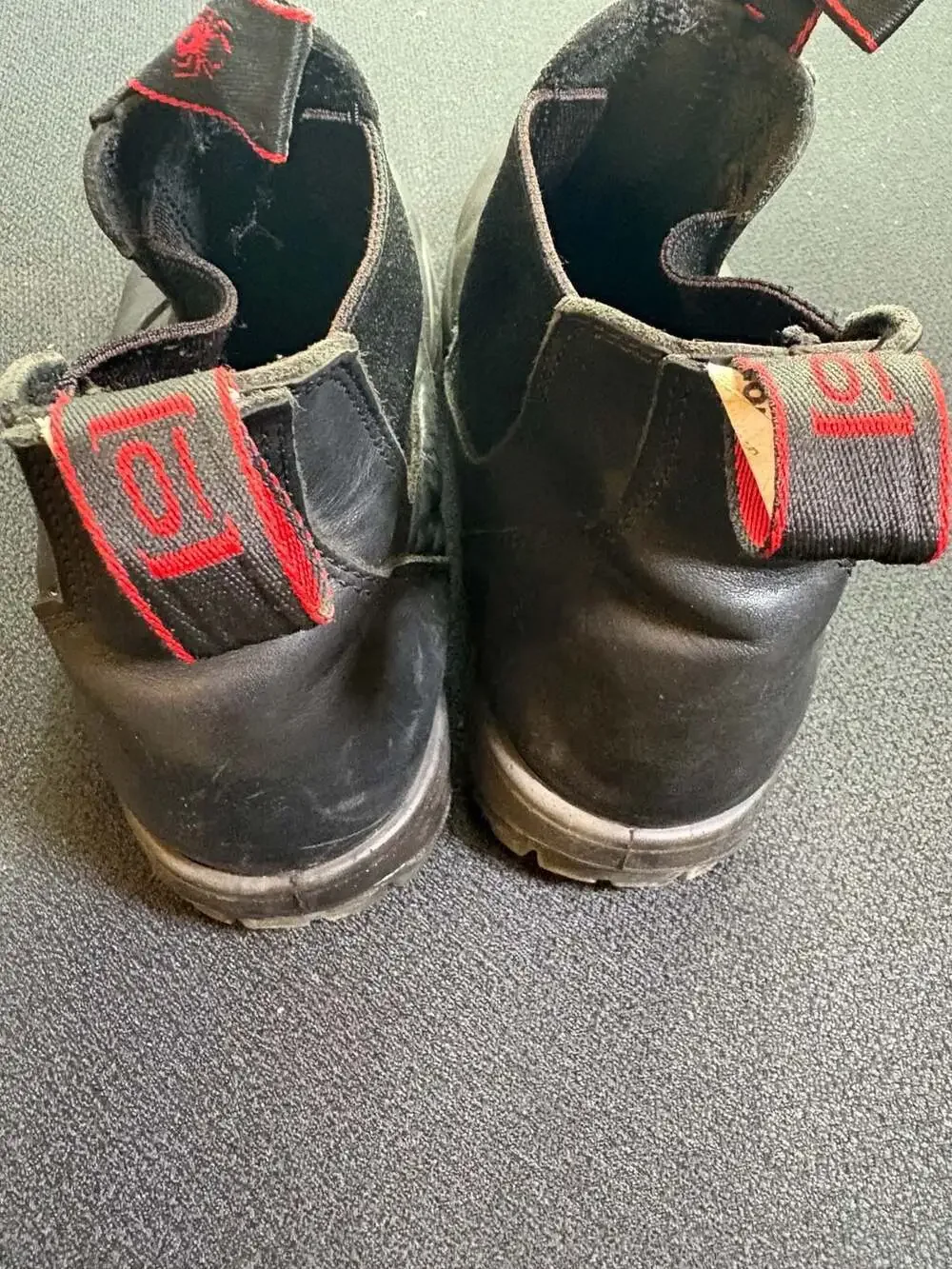 Redback Easy Escape UBBK Black Oil Kip Slip-On Work Boots SZ10